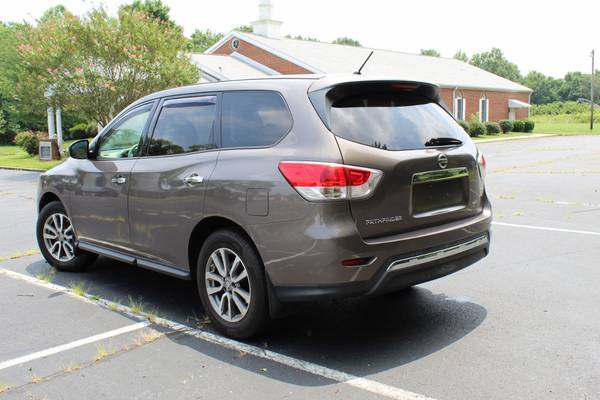 2014 *Nissan* *Pathfinder* S Sport Utility 4D WARRANTY FINANCI -... for sale in Waldorf, District Of Columbia – photo 3
