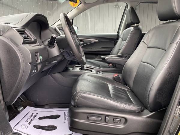 2018 Honda Pilot EX-L w/Navigation AWD - - by dealer for sale in Holland , MI – photo 12
