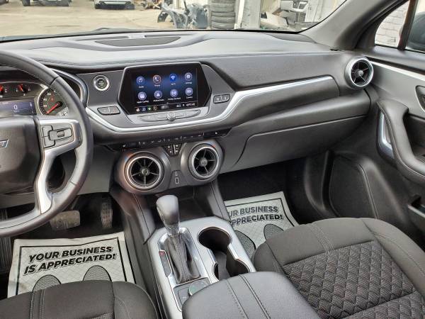 2020 Chevy blazer LT AWD3000 miles.. 2020 2019 blazer grand Cherokee... for sale in Detroit, MI – photo 21