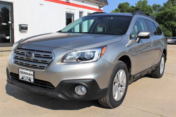 2017 Subaru Outback 2.5i Premium AWD*Financing Available* for sale in Madison, WI – photo 2