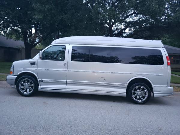 GMC 2500 9 Passenger Conversion Van for sale in Euless, TX – photo 3