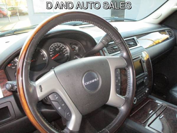 2008 GMC Yukon Denali AWD 4dr D AND D AUTO - cars & trucks - by... for sale in Grants Pass, OR – photo 8