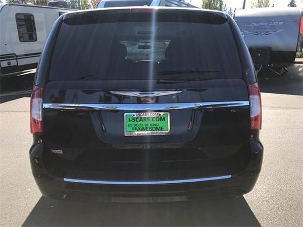 2016 Chrysler Town and Country mini-van Touring - Black for sale in Olympia, WA – photo 4