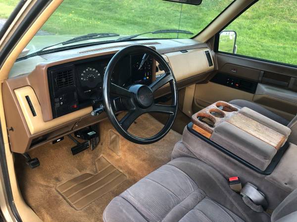 88 GMC SIERRA 3500 SLE RUST FREE 9900 - - by dealer for sale in Willoughby, OH – photo 18