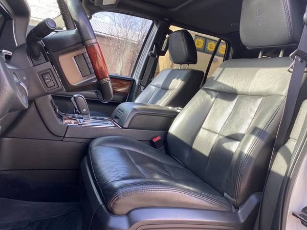 2011 Lincoln Navigator 2WD, 3rd Row, Leather, Sunroof, Heated Seats for sale in MONTROSE, CO – photo 17