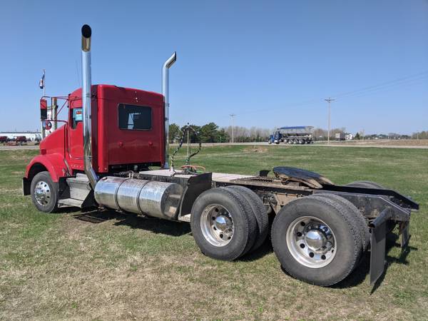 2005 Kenworth T800 Day Cab for sale in Hastings, MN – photo 5