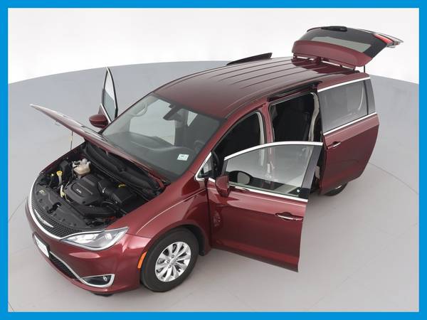 2018 Chrysler Pacifica Touring Plus Minivan 4D van Burgundy for sale in Baltimore, MD – photo 15