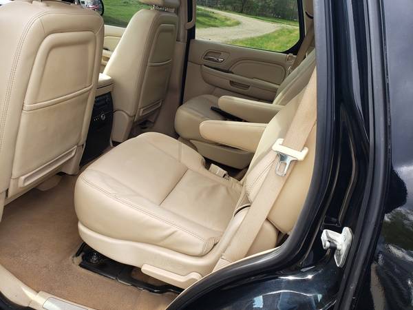 2007 Cadillac Escalade SUV for sale in New London, WI – photo 12