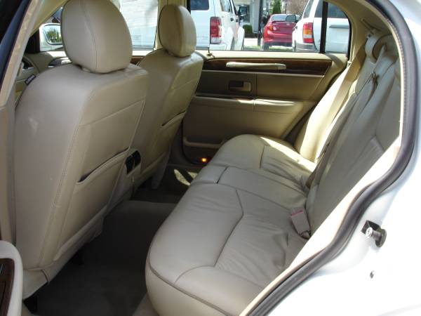 2007 Lincoln Towncar Designer Series for sale in New Cumberland, PA – photo 10