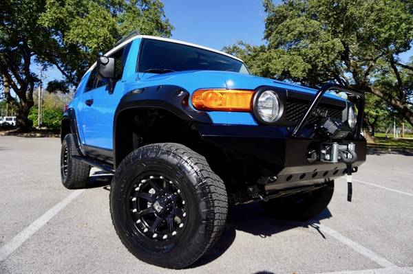 2008 Toyota FJ Cruiser *(( Lifted * Custom * Voodoo Blue COLOR ))* -... for sale in Austin, TX – photo 4