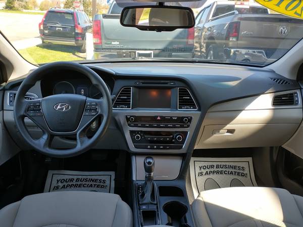 2016 Hyundai Sonata SE - - by dealer - vehicle for sale in Erie, PA – photo 12