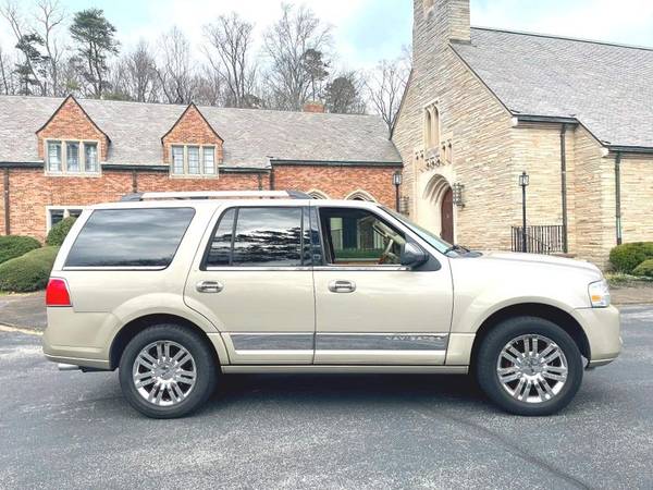 2007 Lincoln Navigator Ultimate - - by dealer for sale in Knoxville, TN – photo 3