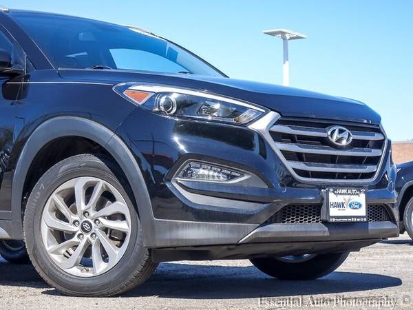 2017 Hyundai Tucson SE - - by dealer - vehicle for sale in Oak Lawn, IL – photo 2