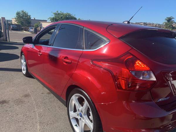 2014 Ford Focus Titanium 4dr Hatchback - Buy Here Pay Here! - cars & for sale in Spring Valley, CA – photo 8