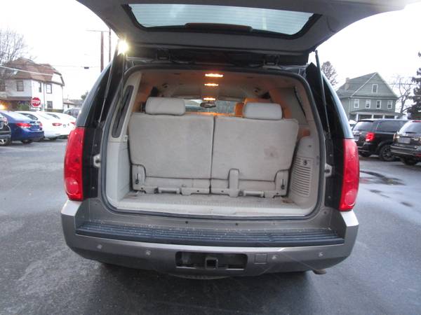 2009 GMC YUKON SLT - CLEAN CAR FAX - AS IS TRADED VEHICLE - 3RD ROW... for sale in Scranton, PA – photo 16