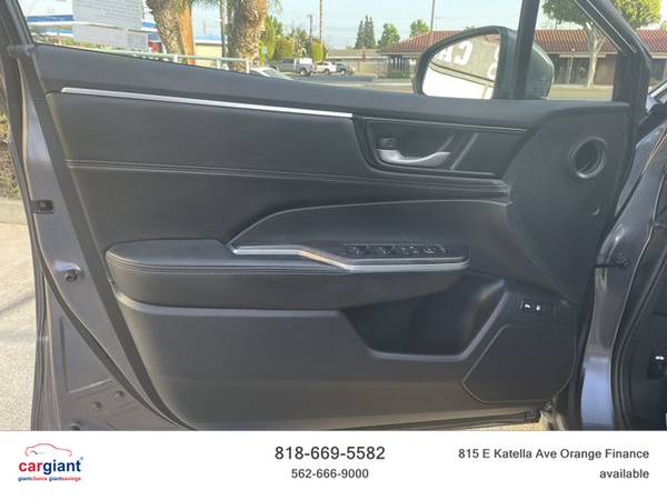 2018 Honda Clarity Plug-in Hybrid PRICE - - by dealer for sale in Orange, CA – photo 11