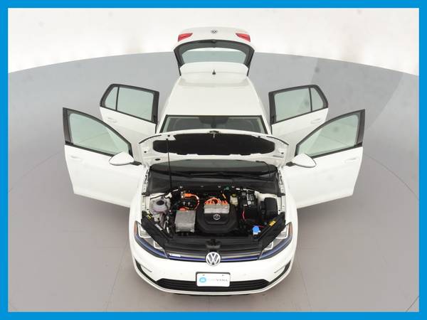 2016 VW Volkswagen eGolf SEL Premium Hatchback Sedan 4D sedan White for sale in Palmdale, CA – photo 22