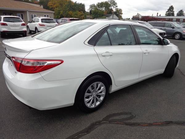****2015 TOYOTA CAMRY LE-ONLY 49,000 MILES-WHITE-SERVICED-100% MINT for sale in East Windsor, CT – photo 19