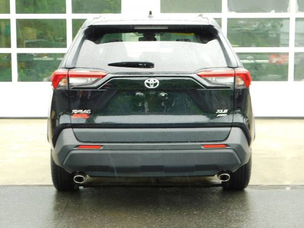 2019 TOYOTA RAV4 XLE AWD~LOADED~LIKE-NEW~REMAINDER FACTORY WARRANTY!... for sale in Barre, VT – photo 6