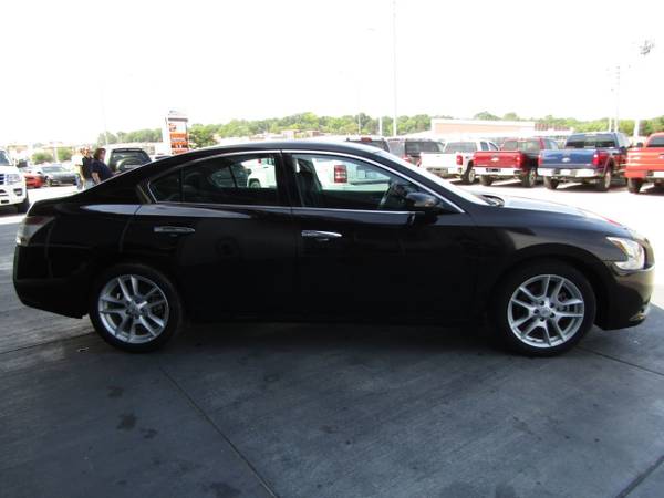 2014 *Nissan* *Maxima* *4dr Sedan 3.5 S* - cars & trucks - by dealer... for sale in Council Bluffs, NE – photo 8