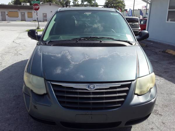 2005 Chrysler Town & Country Minivan - - by dealer for sale in Holiday, FL – photo 4