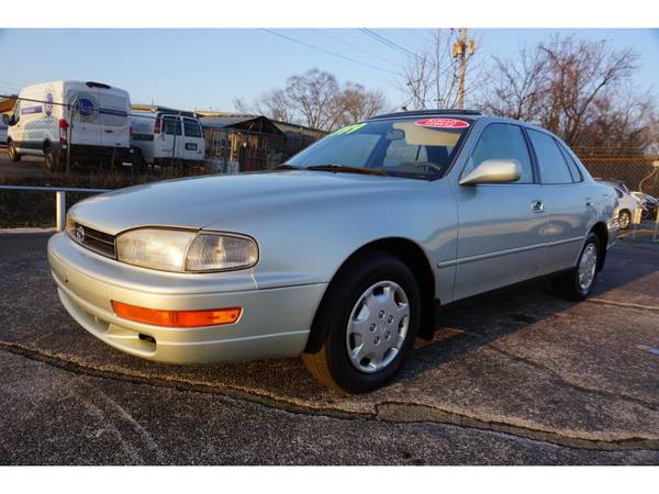 1994 Toyota Camry 4dr Sedan LE Auto - - by dealer for sale in Knoxville, TN – photo 3