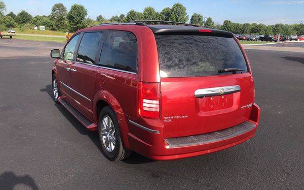 2009 Chrysler Town and Country Limited 4dr Mini Van - EVERYONE IS... for sale in Rockford, MI – photo 8