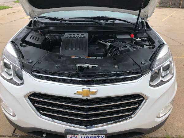 2017 CHEVROLET EQUINOX LT - - by dealer - vehicle for sale in Lincoln, NE – photo 19