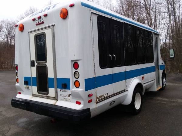 ✔ ☆☆ SALE ☛ FORD E350 WHEELCHAIR ACCESSIBLE BUS!! for sale in Boston, MA – photo 11