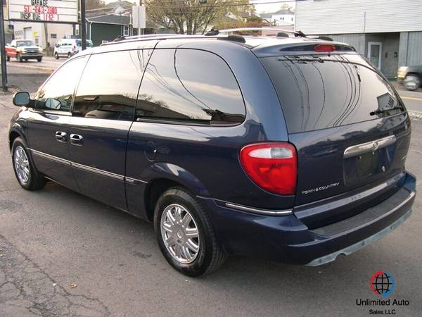 2005 Chrysler Town & Country Limited Cheap! only 2950 - cars & for sale in Larksville, PA – photo 4
