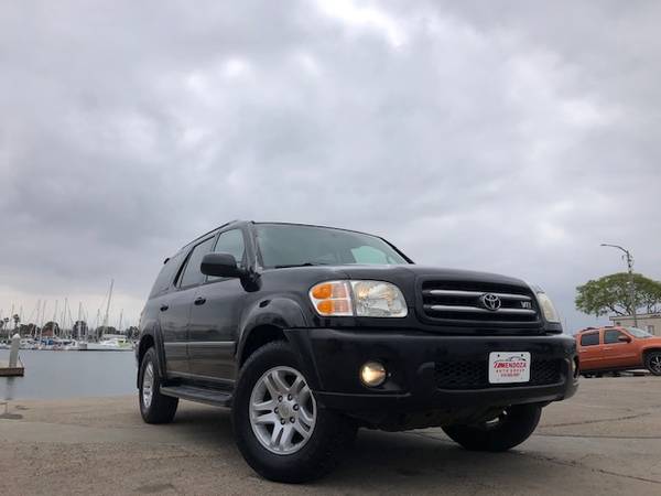 2004 Toyota Sequoia SR5 Limited leather, 3rd row for sale in Chula vista, CA – photo 2
