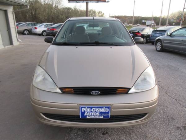 2002 Ford Focus SE Sedan - Automatic- Wheels - Low Mileage - 59K!! -... for sale in Des Moines, IA – photo 3