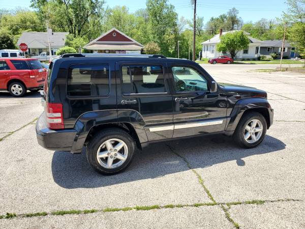 2009 Jeep Liberty Limited 4x4, Runs Great! Leather! Loaded! - cars & for sale in New Albany, KY – photo 2