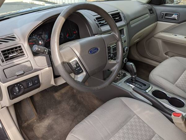 2012 FORD FUSION SE, SUNROOF, 34 MPG $8995 REDUCED! - cars & trucks... for sale in Greenville, SC – photo 7