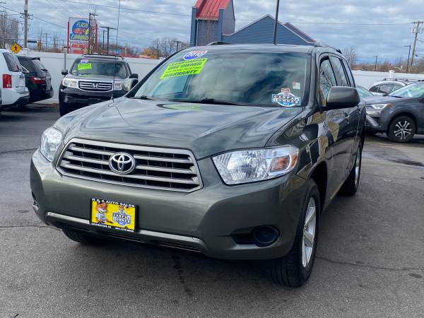 TOYOTA HIGHLANDER - cars & trucks - by dealer - vehicle automotive... for sale in Cranston, RI – photo 12
