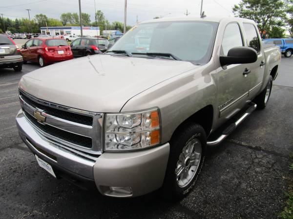 2009 CHEVY SILVERADO 1500 LT CREWCAB 4X4 - ONE OWNER, CLEAN, NICE!! for sale in Appleton, WI – photo 6