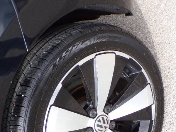2013 Volkswagen VW Beetle 2 0T w/Sound/Nav - - by for sale in Brownwood, TX – photo 20