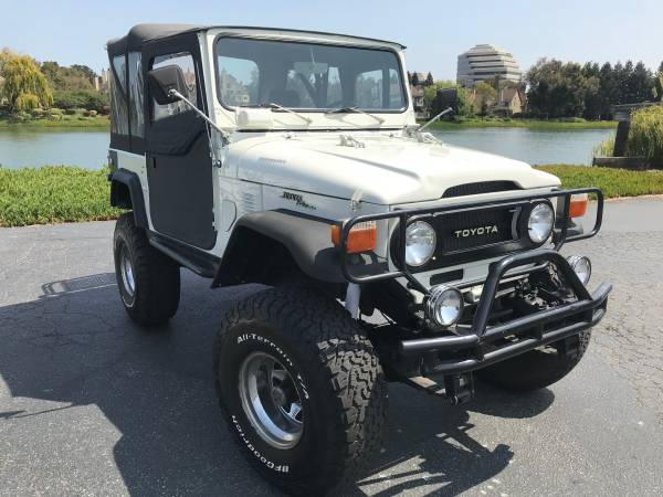 1975 TOYOTA FJ40 / RECENTLY RESTORED / CLEAN TITLE / 4-SPEED MANUAL / for sale in San Mateo, CA – photo 6