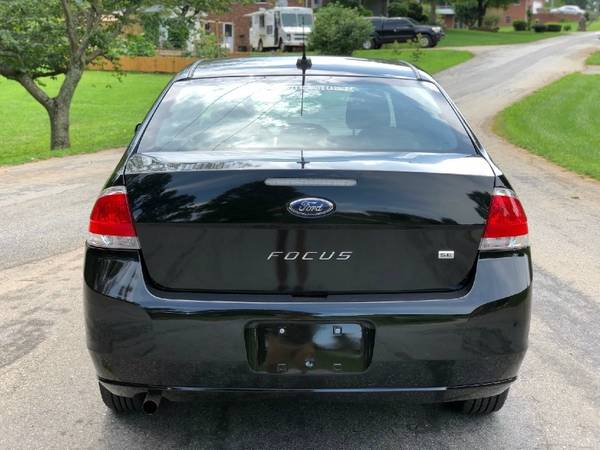 2010 Ford Focus 4dr Sdn SE 51K MILES - cars & trucks - by dealer -... for sale in Asheville, NC – photo 4