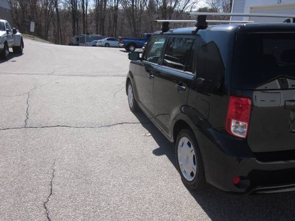 2013 Scion XB 4dr Wagon 86K Manual 5-Spd 86K Black ONE OWNER 8450 for sale in East Derry, RI – photo 7
