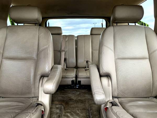 2008 Cadillac Escalade AWD 4dr - - by dealer - vehicle for sale in Chesaning, MI – photo 3