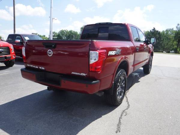 2016 Nissan TITAN XD Crew Cab 4WD PRO-4X Pickup 4D 6 1/2 ft Trades Wel for sale in Harrisonville, MO – photo 7