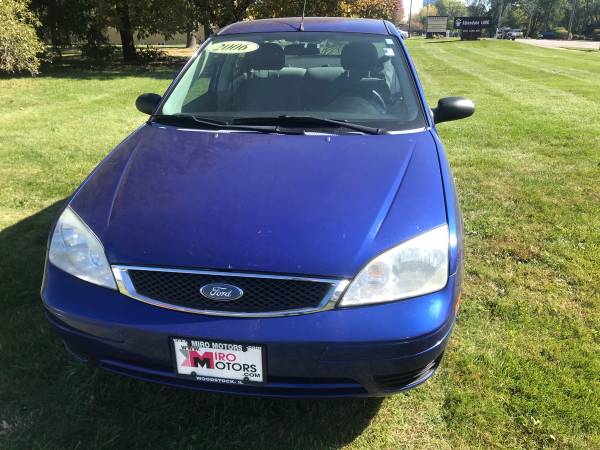 2006 FORD FOCUS ZX4 SE - cars & trucks - by owner - vehicle... for sale in Woodstock, IL – photo 2