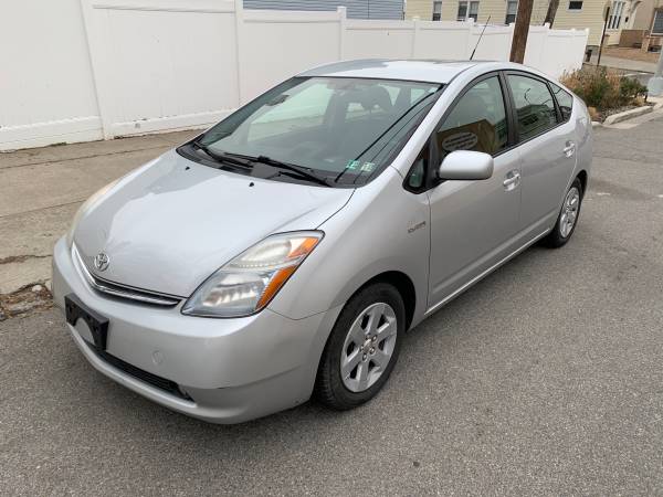 2008 Toyota Prius with 63k miles, clean title, one owner, runs new for sale in Maspeth, NY – photo 2