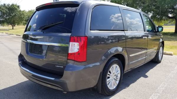 2015 Chrysler Town and Country Limited Platinum for sale in San Antonio, TX – photo 8