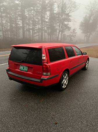 2004 Volvo V70 R - cars & trucks - by owner - vehicle automotive sale for sale in Gansevoort, VT – photo 2