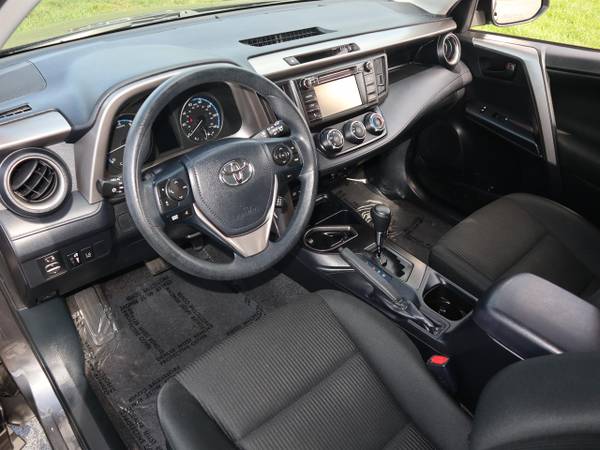2018 Toyota RAV4 LE FWD - - by dealer - vehicle for sale in Spring Hill, FL – photo 10
