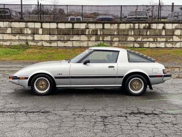 1983 MAZDA RX-7 - Financing Available! - cars & trucks - by dealer -... for sale in Mamaroneck, NY – photo 20