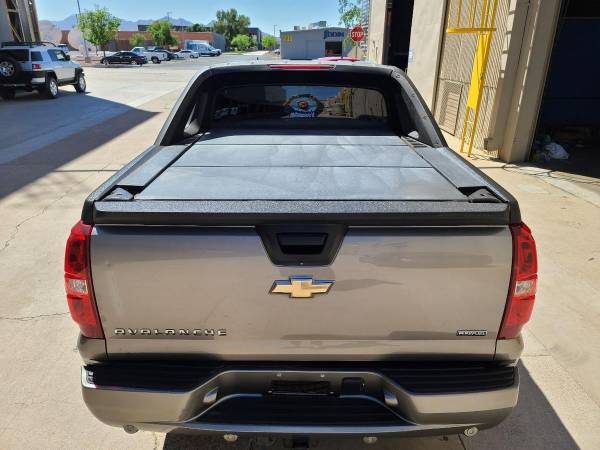 2009 Chevrolet Chevy Avalanche LS 4x4 Crew Cab 4dr for sale in Goodyear, AZ – photo 8