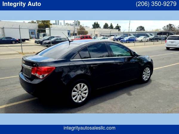 2014 CHEVROLET CRUZE LT - - by dealer - vehicle for sale in Seattle, WA – photo 2